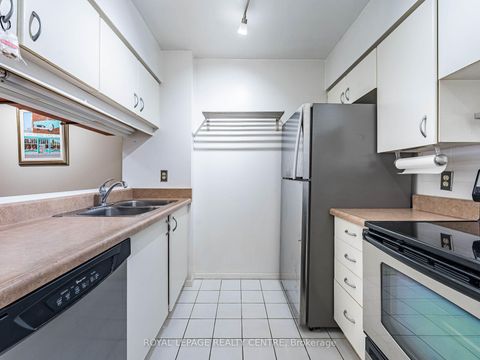 Photo 6 at 402 - 20 Southport Street, Swansea, Toronto