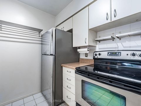 Photo 7 at 402 - 20 Southport Street, Swansea, Toronto