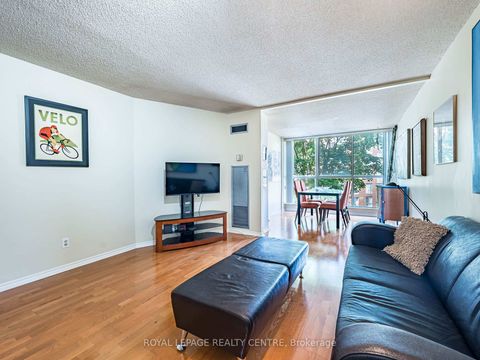 Photo 11 at 402 - 20 Southport Street, Swansea, Toronto