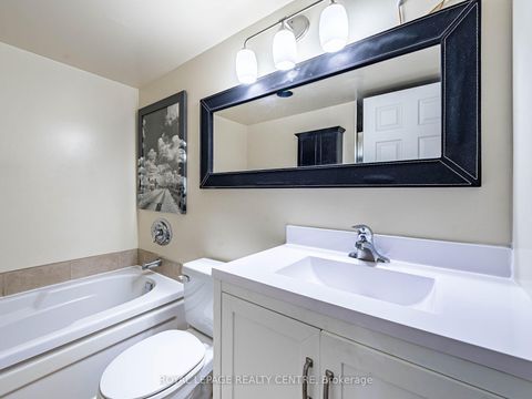 Photo 16 at 402 - 20 Southport Street, Swansea, Toronto