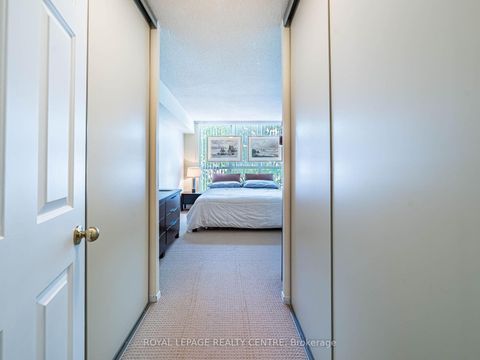 Photo 19 at 402 - 20 Southport Street, Swansea, Toronto