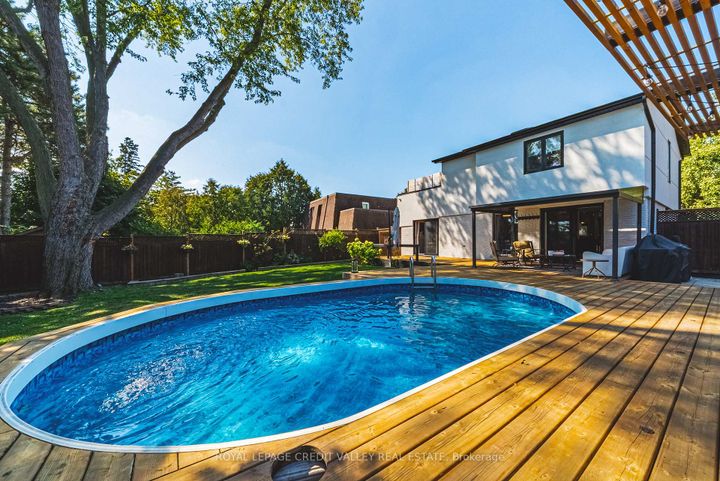 Photo 42 at 618 Santee Gate, Mississauga Valleys, Mississauga