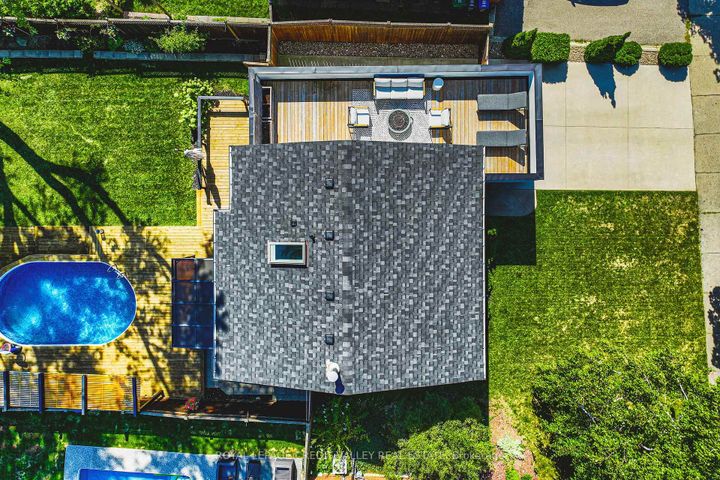 Photo 44 at 618 Santee Gate, Mississauga Valleys, Mississauga