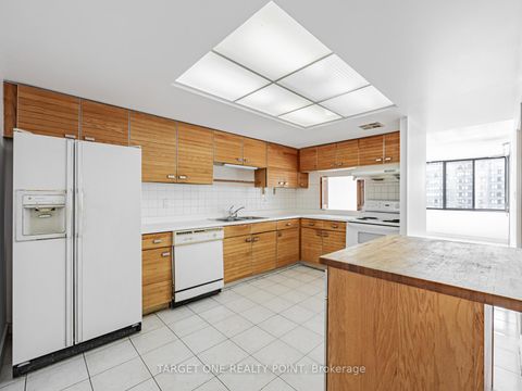 Photo 11 at 1007 - 2350 Bridletowne Circle, L'Amoreaux, Toronto