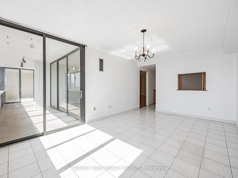 Photo 18 at 1007 - 2350 Bridletowne Circle, L'Amoreaux, Toronto