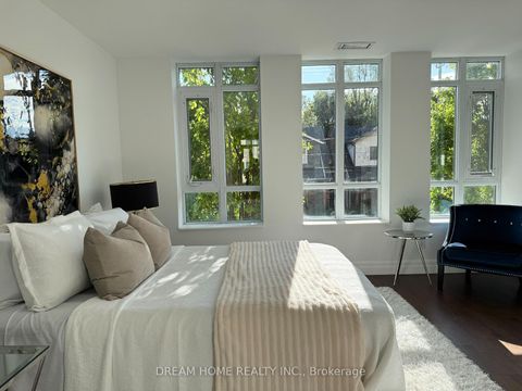 Photo 6 at 934 Mount Pleasant Road, Mount Pleasant West, Toronto