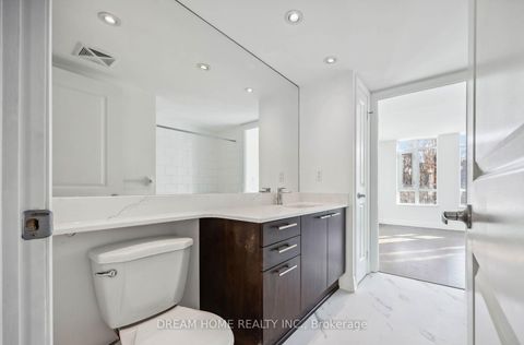Photo 11 at 934 Mount Pleasant Road, Mount Pleasant West, Toronto