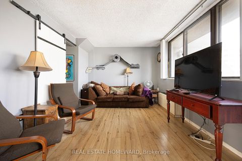 Photo 5 at 511 - 665 Kennedy Road, Kennedy Park, Toronto