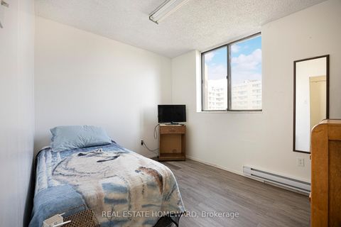 Photo 15 at 511 - 665 Kennedy Road, Kennedy Park, Toronto