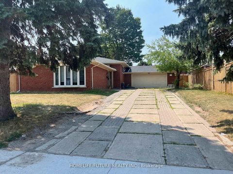 Photo 33 at 28 Skyridge Road, Morningside, Toronto