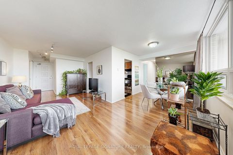 Photo 4 at 605 - 1350 York Mills Road, Donalda, Toronto
