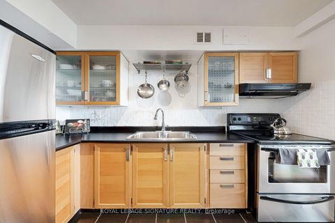 Photo 6 at 605 - 1350 York Mills Road, Donalda, Toronto