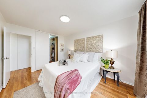 Photo 15 at 605 - 1350 York Mills Road, Donalda, Toronto