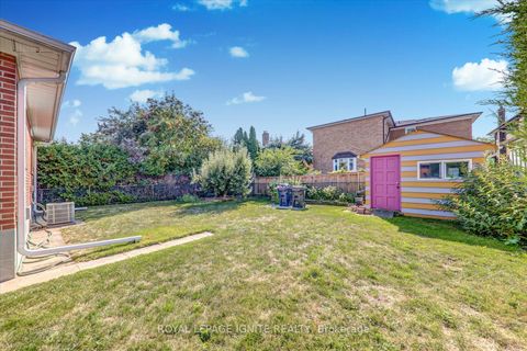Photo 29 at 237 Blake Avenue, Newtonbrook West, Toronto