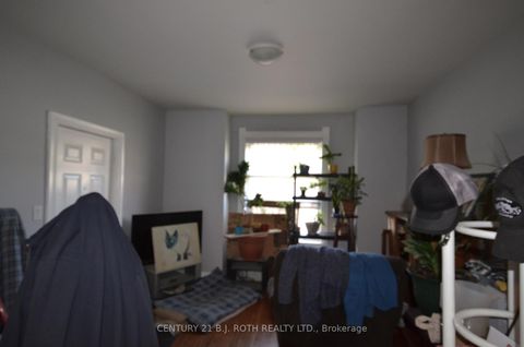 Photo 3 at 75 High Street, City Centre, Barrie Photo 3 at 75 High Street, City Centre, Barrie