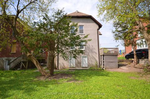 Photo 18 at 75 High Street, City Centre, Barrie Photo 18 at 75 High Street, City Centre, Barrie