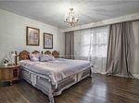 Photo 11 at 33 Farmcrest Drive, Sullivan, Toronto