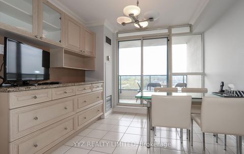 Photo 16 at 808 - 1 Clark Avenue W, Yorkhill, Vaughan