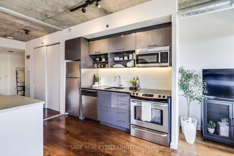 Photo 7 at 1124 - 32 Trolley Crescent, Moss Park, Toronto