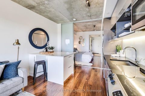 Photo 11 at 1124 - 32 Trolley Crescent, Moss Park, Toronto