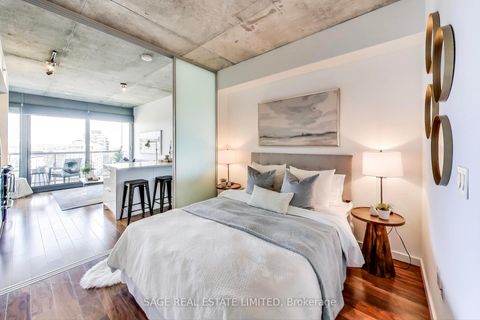 Photo 12 at 1124 - 32 Trolley Crescent, Moss Park, Toronto