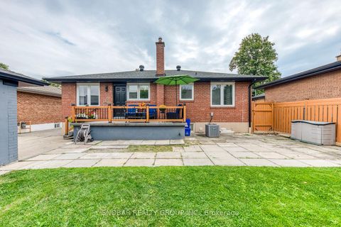 Photo 22 at 44 Arkley Crescent, Richview, Toronto