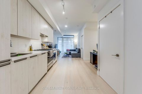 Photo 2 at 604 - 160 Kingsway Crescent, Kingsway South, Toronto