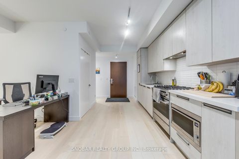 Photo 4 at 604 - 160 Kingsway Crescent, Kingsway South, Toronto