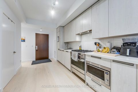 Photo 5 at 604 - 160 Kingsway Crescent, Kingsway South, Toronto
