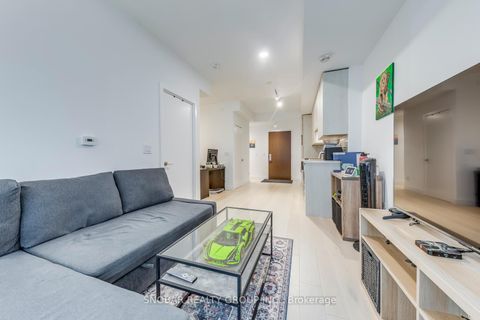 Photo 11 at 604 - 160 Kingsway Crescent, Kingsway South, Toronto