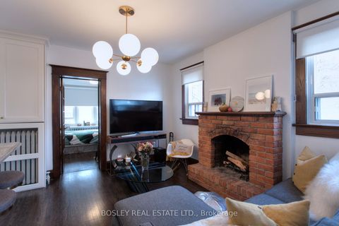 Photo 5 at 357 Roehampton Avenue, Mount Pleasant East, Toronto
