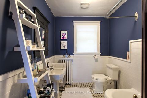 Photo 6 at 357 Roehampton Avenue, Mount Pleasant East, Toronto