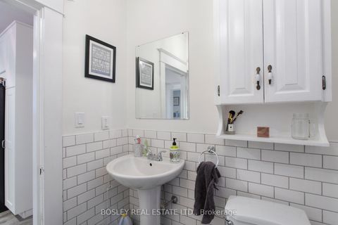 Photo 14 at 357 Roehampton Avenue, Mount Pleasant East, Toronto