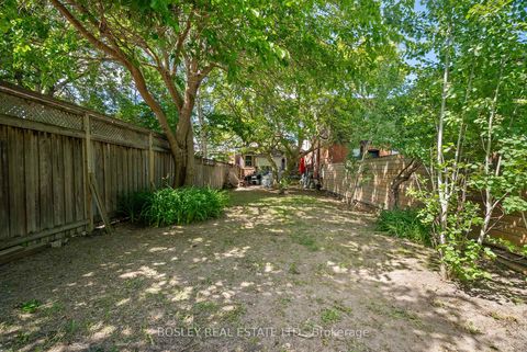 Photo 15 at 355 Roehampton Avenue, Mount Pleasant East, Toronto