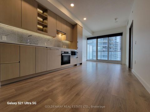 Photo 5 at 1608 - 95 McMahon Drive, Bayview Village, Toronto