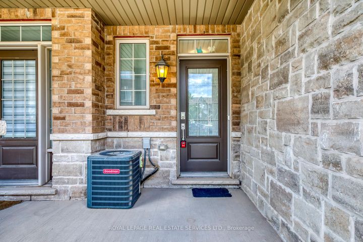 Photo 2 at 383 Grantham Common, JM Joshua Meadows, Oakville