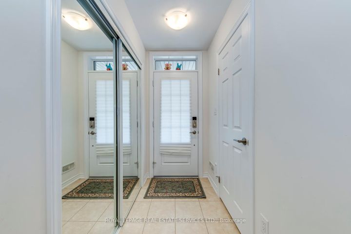 Photo 3 at 383 Grantham Common, JM Joshua Meadows, Oakville