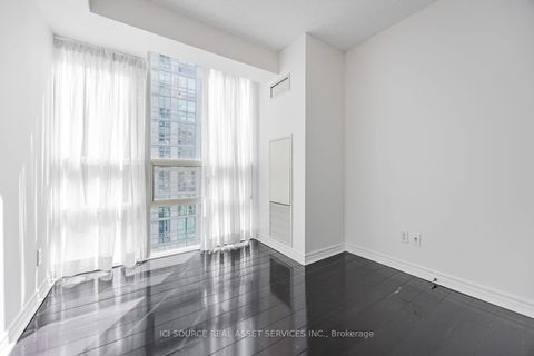 Photo 12 at 808 - 51 Lower Simcoe Street, Waterfront Communities C1, Toronto