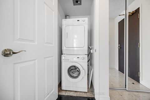 Photo 16 at 808 - 51 Lower Simcoe Street, Waterfront Communities C1, Toronto