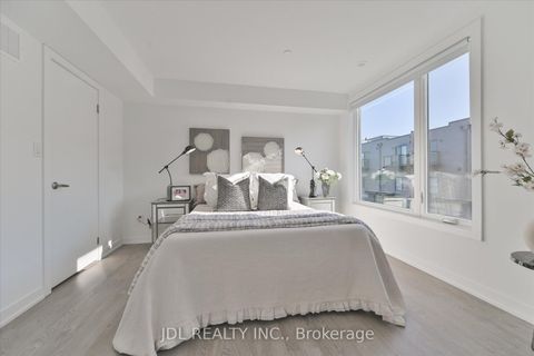 Photo 14 at 7 - 88 Turtle Island Road, Lawrence, Toronto