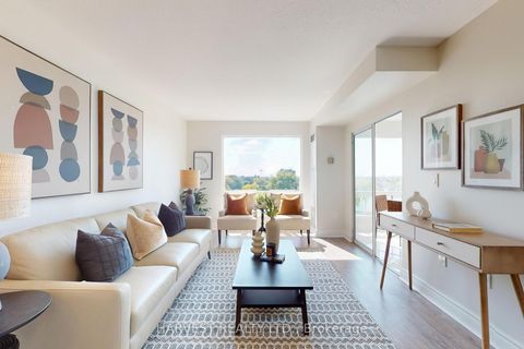Photo 15 at 607 - 1 Hycrest Avenue, Willowdale East, Toronto