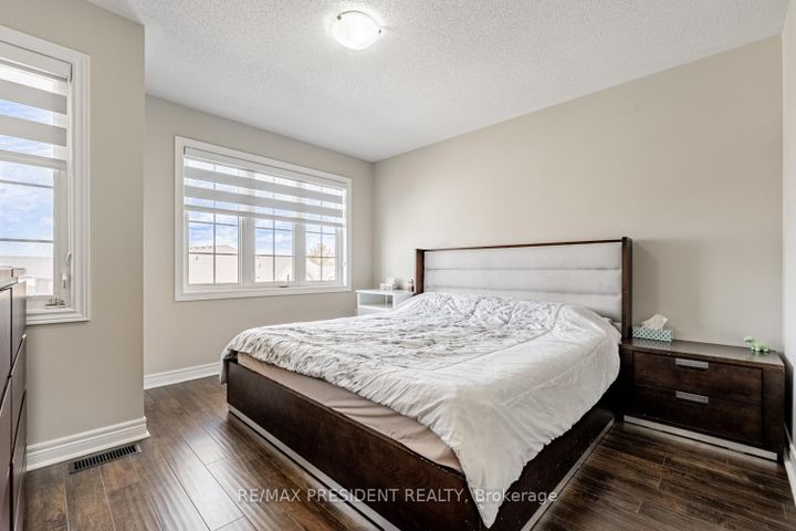 Photo 19 at 10 Shiraz Drive, Wellington, Brampton
