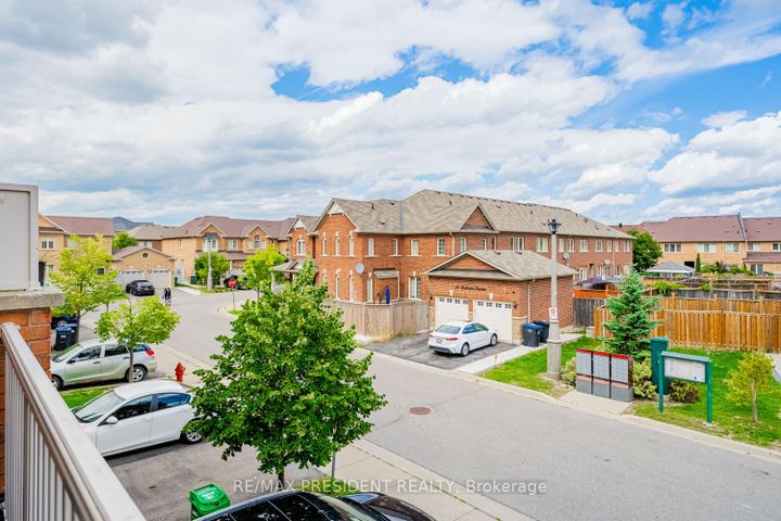 Photo 29 at 10 Shiraz Drive, Wellington, Brampton