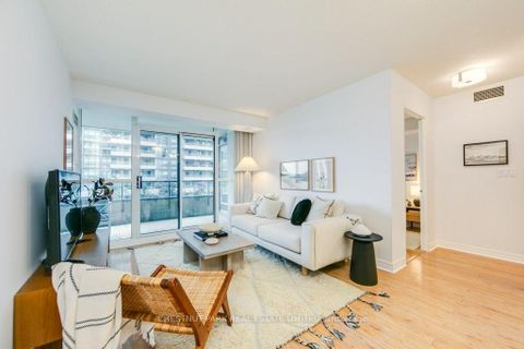 Photo 1 at 307 - 23 Hollywood Avenue, Willowdale East, Toronto