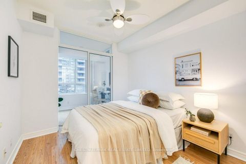 Photo 9 at 307 - 23 Hollywood Avenue, Willowdale East, Toronto