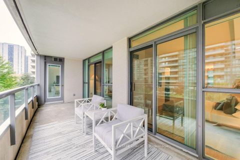 Photo 12 at 307 - 23 Hollywood Avenue, Willowdale East, Toronto