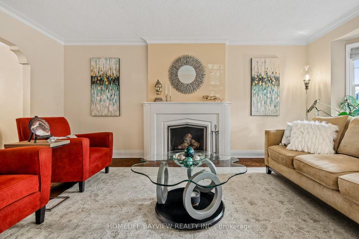 Photo 2 at 24 Taylor Drive, East York, Toronto