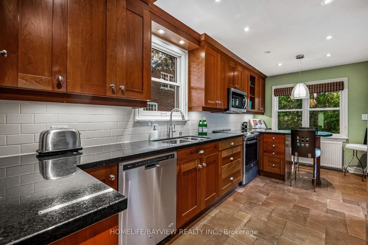 Photo 10 at 24 Taylor Drive, East York, Toronto