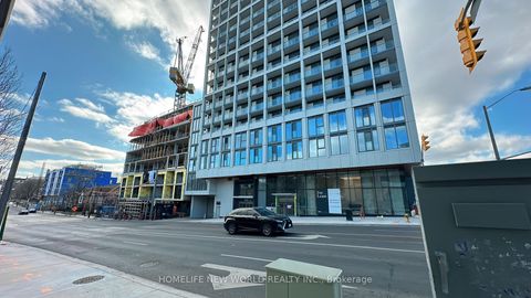 Photo 2 at 1621 - 2020 Bathurst Street, Cedarvale, Toronto
