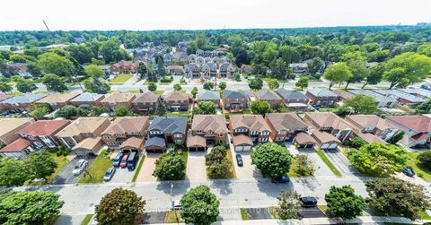 Photo 2 at 49 Bluenose Crescent, Highland Creek, Toronto